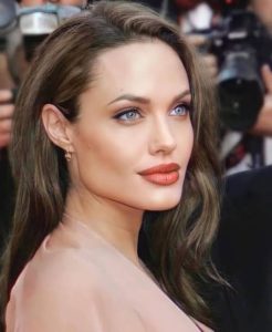 Angelina jolie