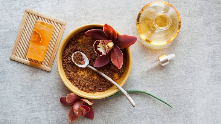 Almond peeling