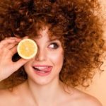 Make your hair curly with lemon without haircuts