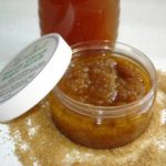 Honey Peeling Adjusting the Oil Balance in the Skin