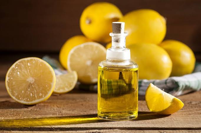 Lemon essential oil for the skin Free beauty miracles