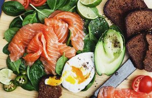 الأطعمة-المحظورة-لمرضى-الدهون-الثلاثية-732x470