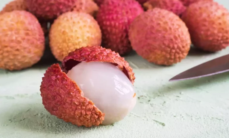 فوائد-فاكهة-الليتشي-للحامل-780x470