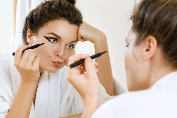 Get a beautiful morning makeup in just three minutes