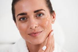 What is Facial Peeling? How To?