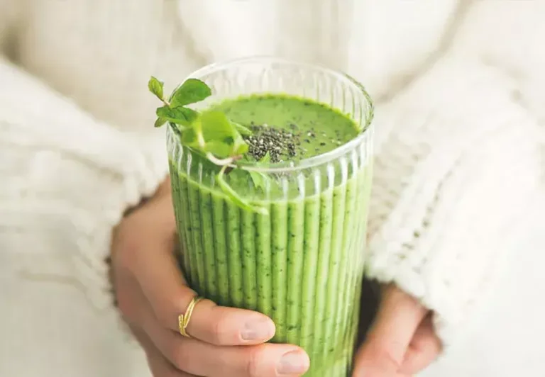 Matcha vs. Green Tea: Which Beverage Packs More Antioxidants and Health Benefits?