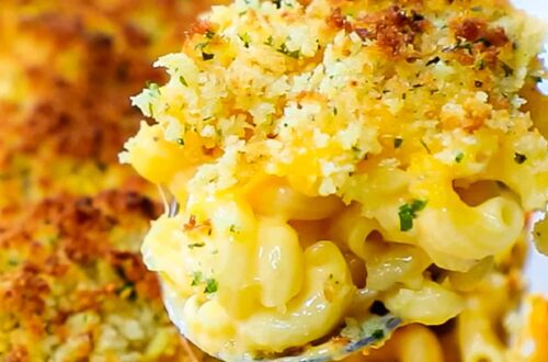 Macaroni with Cheese and Parsley