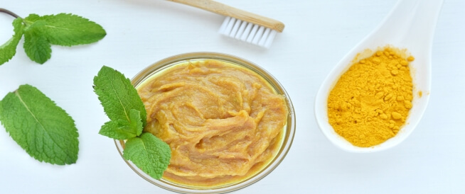 Hair Removal with Toothpaste and Turmeric: An Effective Recipe?